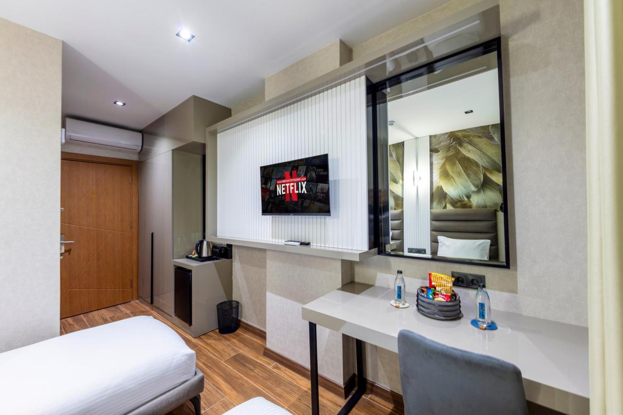 Dem Premium Hotel - Round Trip Airport Service - Istanbul International Airport Arnavutkoy Exterior photo