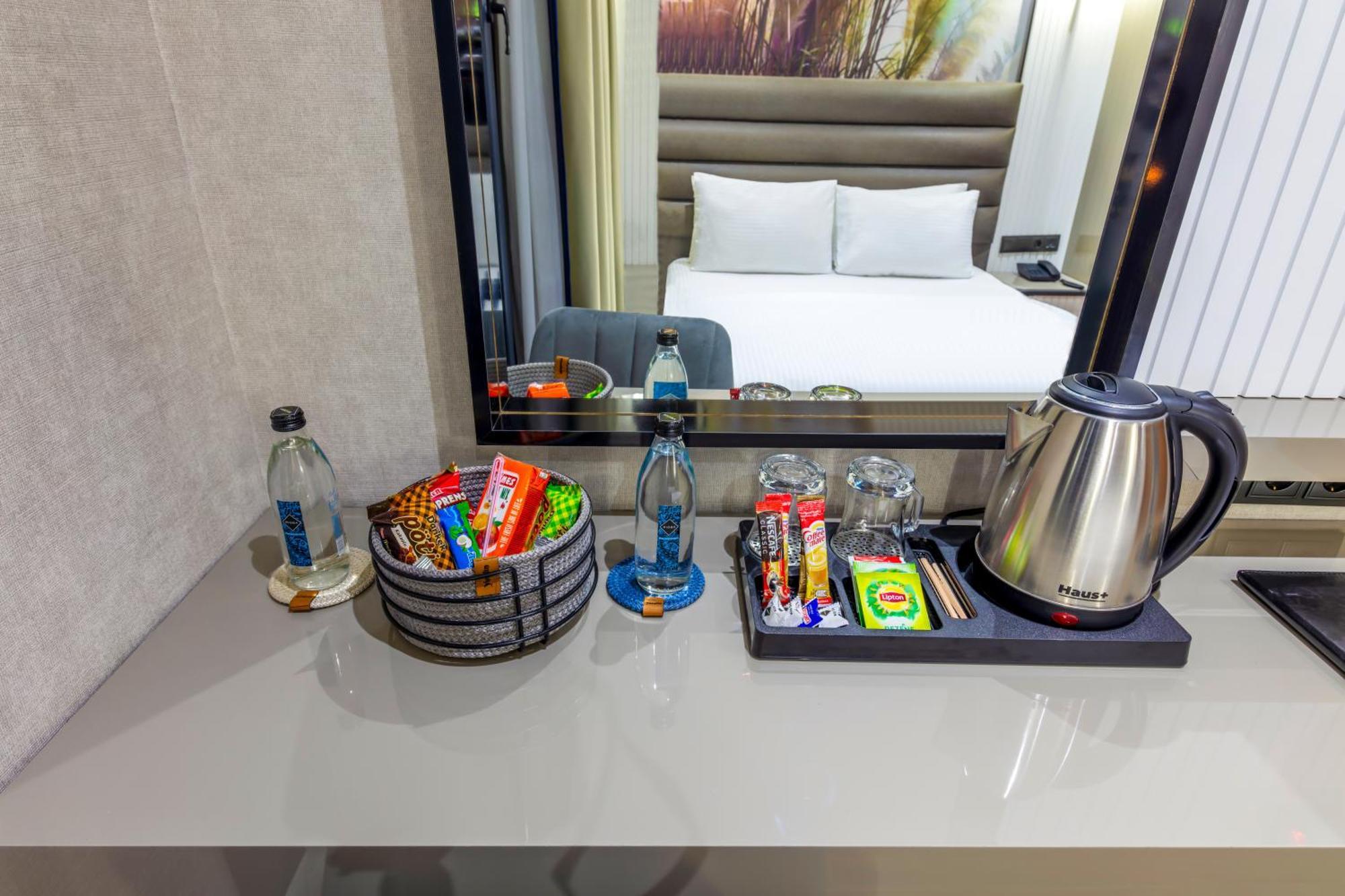 Dem Premium Hotel - Round Trip Airport Service - Istanbul International Airport Arnavutkoy Exterior photo
