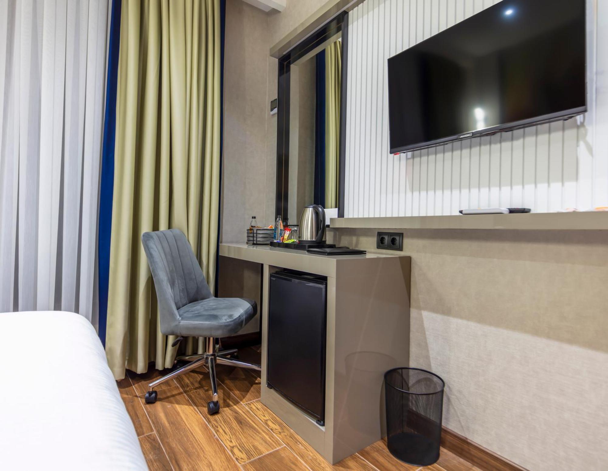 Dem Premium Hotel - Round Trip Airport Service - Istanbul International Airport Arnavutkoy Exterior photo